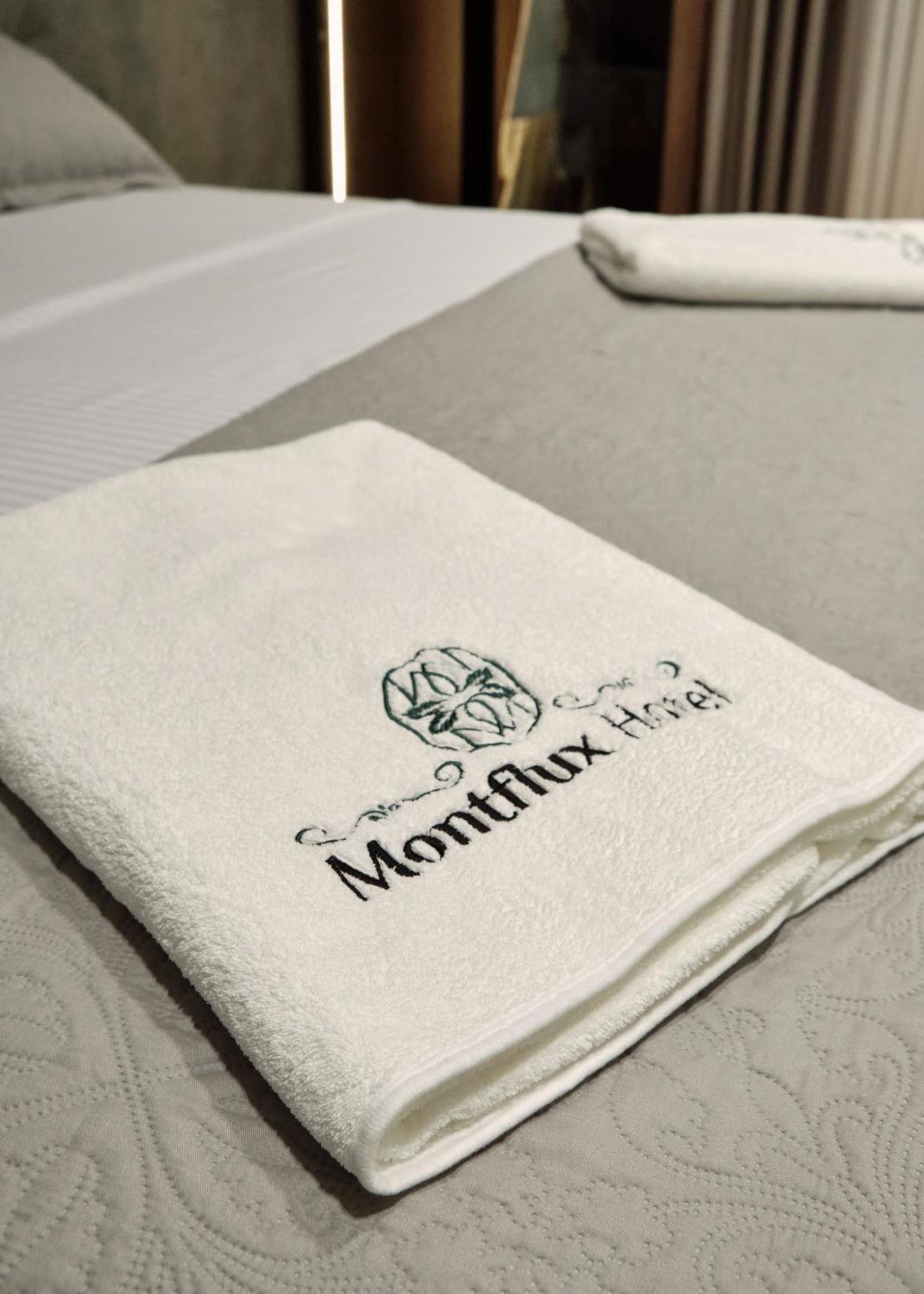 Montflux Hotel Boks Eksteriør billede